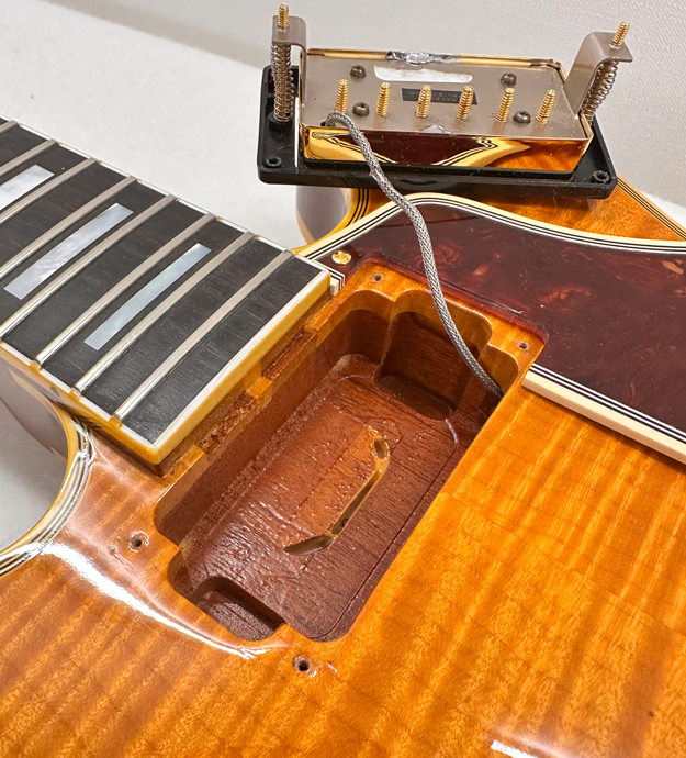 2010年 Gibson Custom Shop CS-356