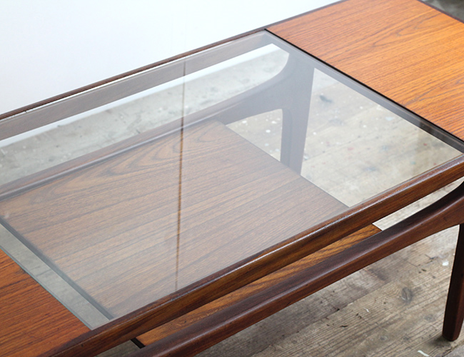 イギリスヴィンテージ G-PLAN ガラストップコーヒーテーブル