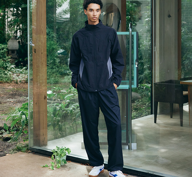 COMFORTABLE REASON コンフォータブル リーズン Stand Zip Stretch