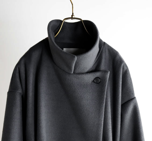 MIDIUMISOLID ミディウミソリッド ベルト付ロングコート 4-172082