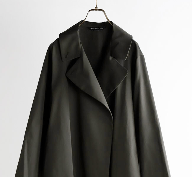 新品 未使用✨[mizurino ind]ミズイロインド ノーカラー 春 コート 楽天市場】ミズイロインド mizuiro ind ポケット付き ノーカラー