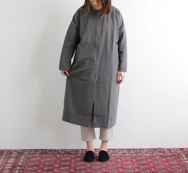 evam eva ノーカラーコート