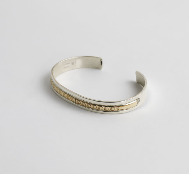 indian jewelry インディアンジュエリー スタンプワークバングル 14KG.F. ナバホ シルバー925 A