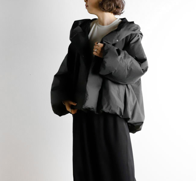 美品✦ฺmizuiroind ミズイロインド　ダウンジャケット　黒　オーバーサイズ mizuiroind（ミズイロインド） ダウンジャケット FREE ブラック