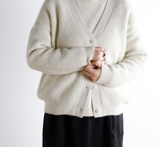 evamevaカーディガン evam eva エヴァムエヴァ E253K200 ウール フォックス カーディガン