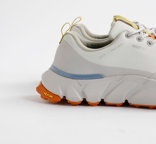 and wander アンドワンダー 5978145 ウォータープルーフ トレック