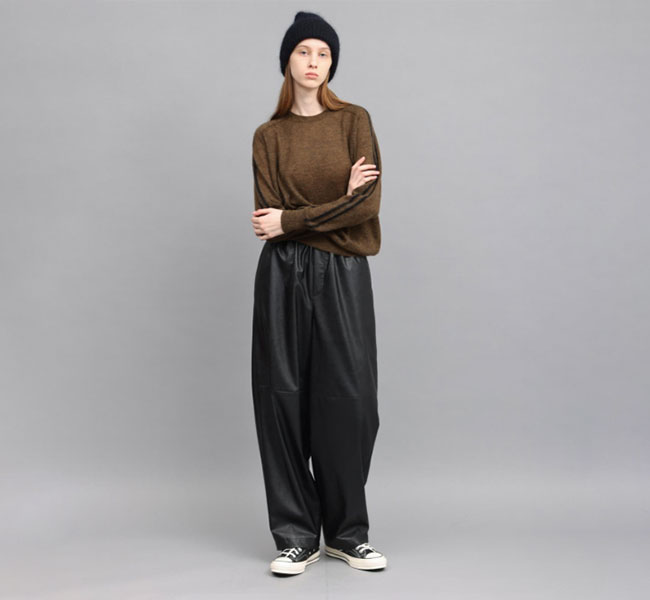SACRA サクラ 126519111　シンセティックレザーパンツ　SYNTHETIC LEATHER PANTS