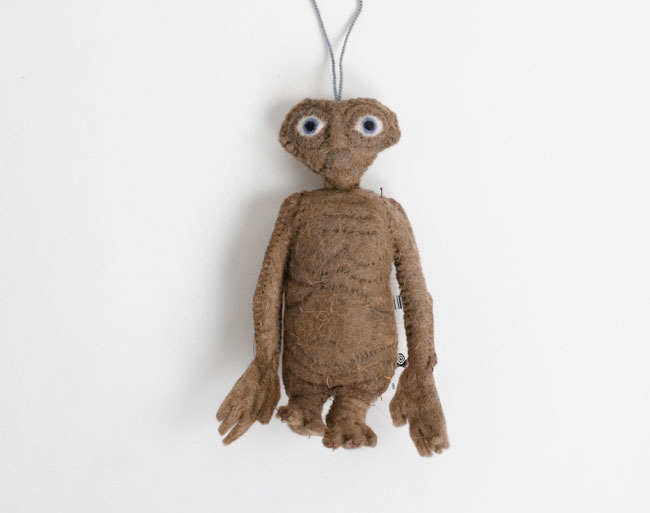 SILK ROAD BAZAAR シルクロードバザー　フェルトオーナメント　E.T.　イーティー　