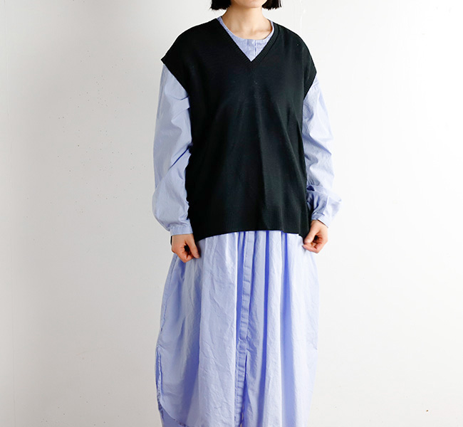 SALE SOIL/ソイル  7GG 1PLY SHETLAND WOOL/LINEN CREW-NECK VEST WITH SIDE TAPE　2色　・　GNSL24522　 [送料無料]　ゆうパケット対応 楽天市場】【SOIL】ソイル 60'S Power Loom Linen Plain Boat