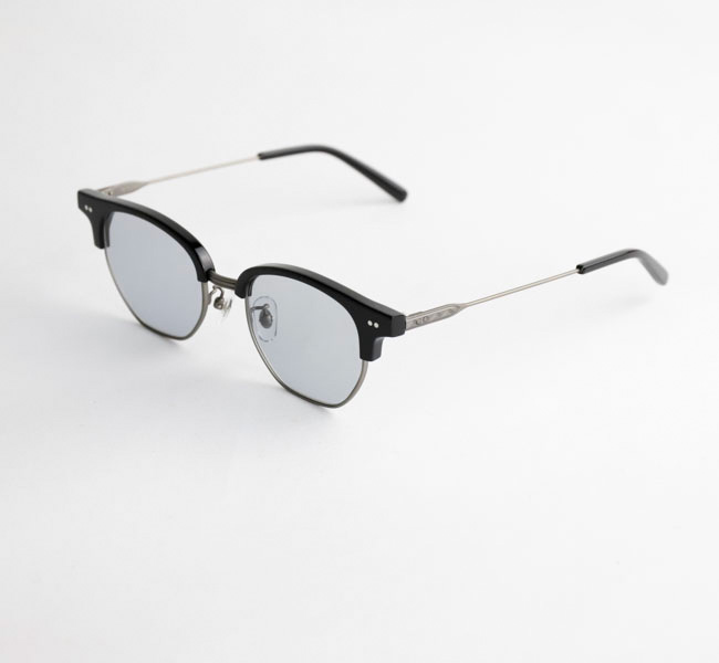 【送料無料】NEW. WILLEM サングラス　ほぼ新品　※自宅での 試着のみ 送料無料】NEW. WILLEM サングラス ほぼ新品 ※自宅での 試着のみ