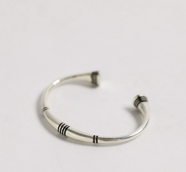 TUAREG JEWELRY トゥアレグ ジュエリー バングル A12