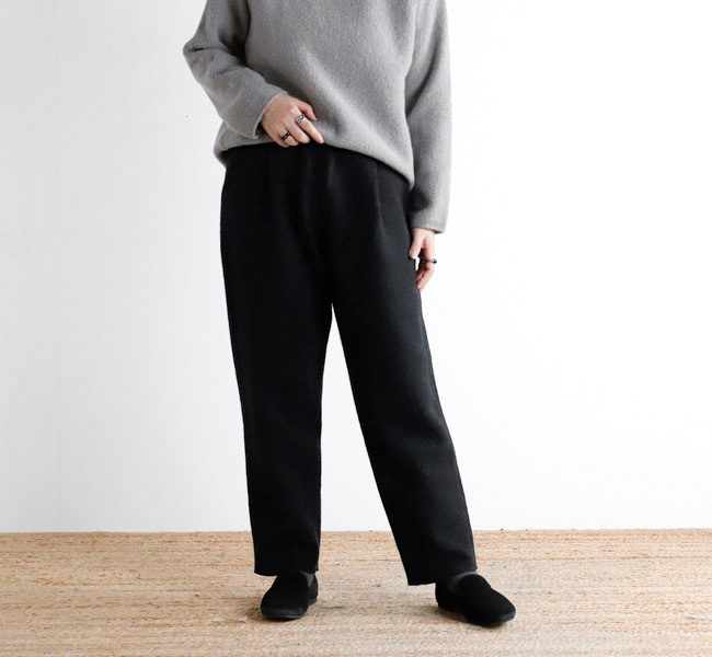 クリーニング済み　evan eva ウールパンツ　ブラック クリーニング済み evan eva ウールパンツ ブラック