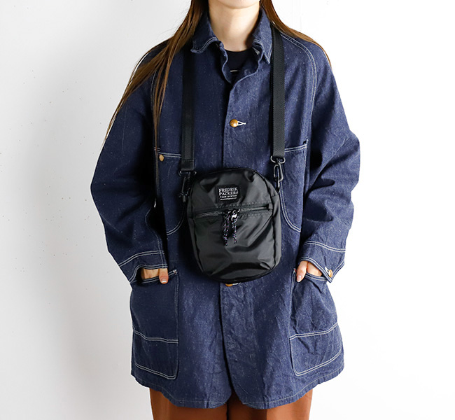 FREDRIK PACKERS  フレドリックパッカーズ 210D ACTIVE SHOULDER　アクティブショルダー　Mサイズ
