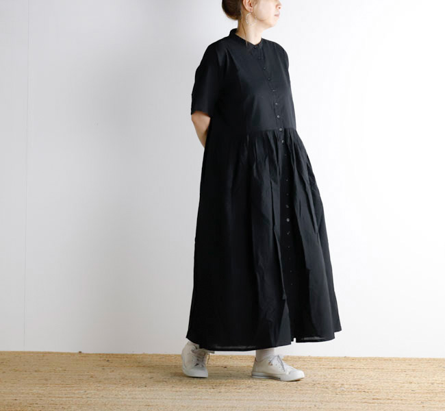 極美品 ソイル SOIL ウールリネンストライプバンドカラーワンピース Ⅱ 黒 chouquette_nsl23077