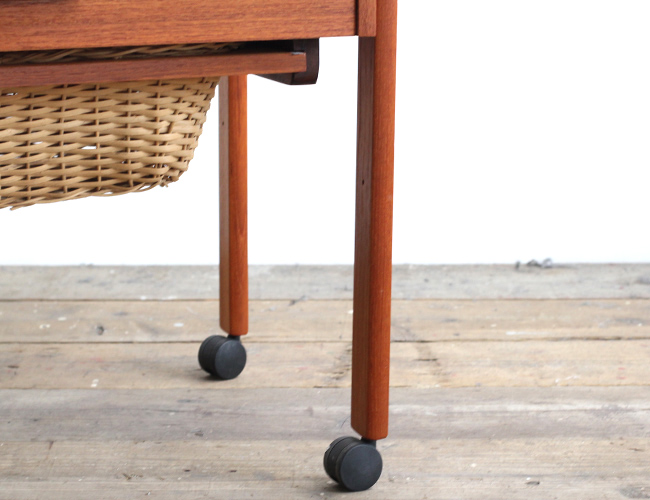 デンマークヴィンテージ ソーイングワゴン 北欧家具