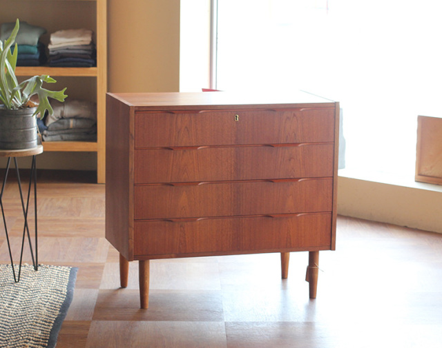 デンマーク ヴィンテージ チェストSサイズ W775 北欧家具 中古家具