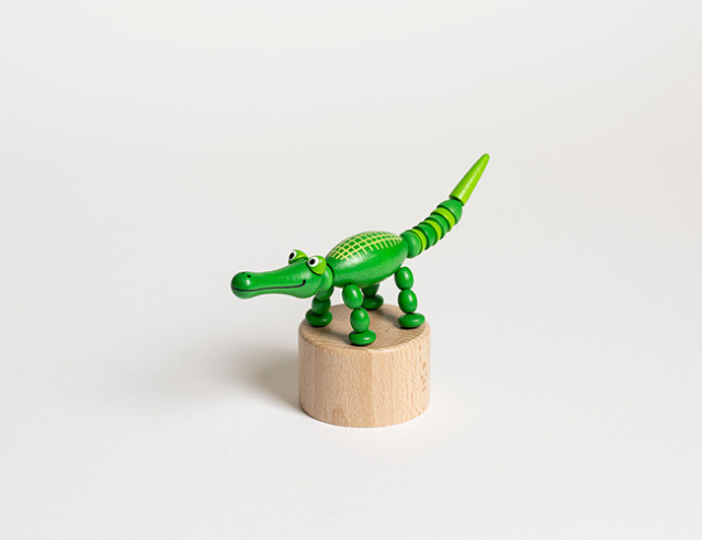 DETOA Wooden プッシュトイ Push Up Toy Alligator. ワニ no.12471