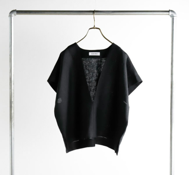 売れ筋介護用品も！ SACRA サクラ クロップド ラスティックリネン TOP LINEN RUSTIC トップス