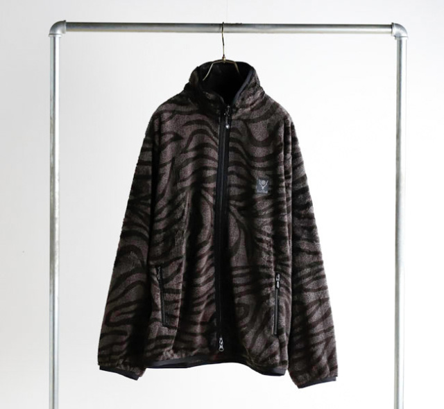 SOUTH2 WEST8 サウスツーウエストエイト Piping Jacket - Poly Fleece / Printed フリースジャケット RW581
