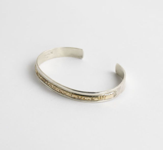indian jewelry インディアンジュエリー スタンプワークバングル 14KG.F. ナバホ シルバー925 B