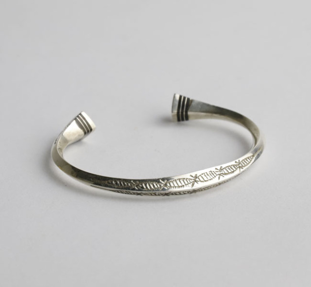 TUAREG JEWELRY トゥアレグ ジュエリー バングル  A11