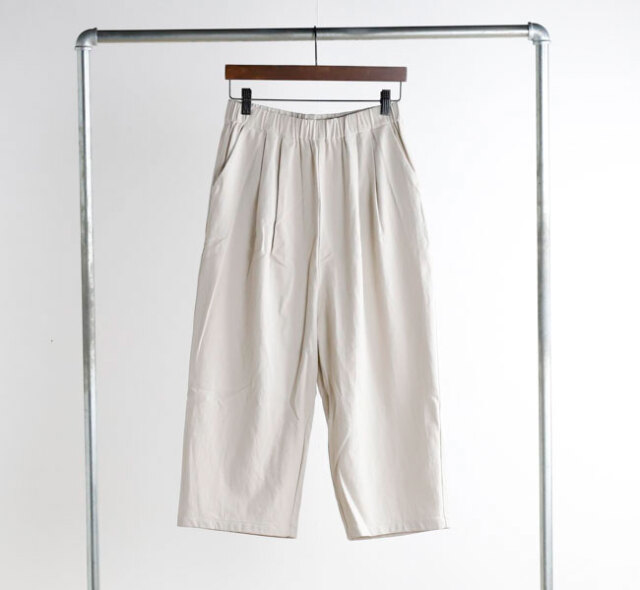 evam eva エヴァムエヴァ E261T179 コットンボイルタックパンツ cotton voile tuck pants