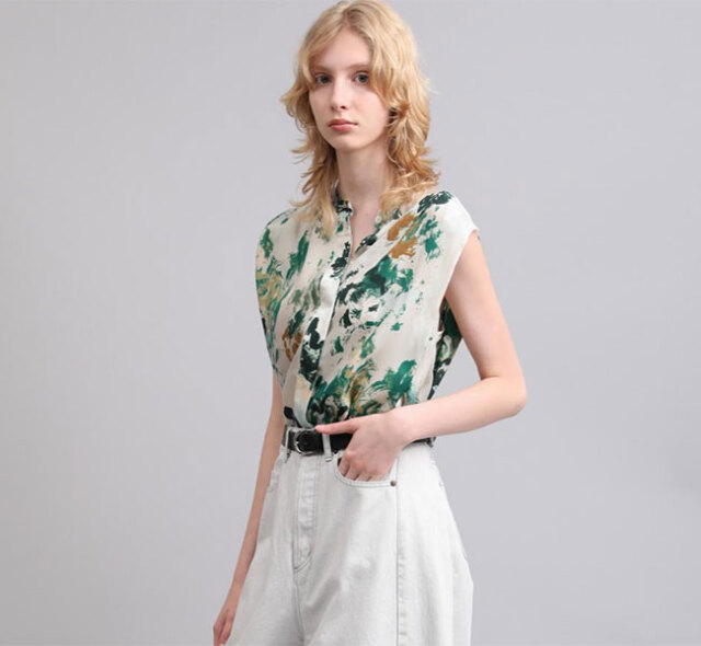 SACRA サクラ 126115071 ブラードフローラトップ BLURRED FLORA TOP