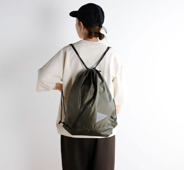 and wander アンドワンダー 5746985152 ナップサック crispy rip drawstrung bag