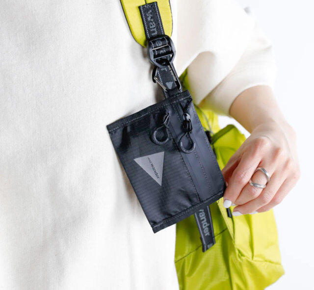 and wander アンドワンダー 5746985153 クリスピーリップミニツインポーチ crispy rip mini twin pouch