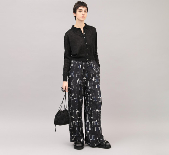 SACRA サクラ 125510112 ワイドパンツ BRUSH PAINTING PANTS