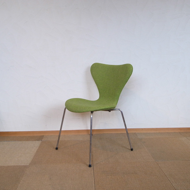 Arne Jacobsen / アルネ・ヤコブセン フリッツ・ハンセン 3107 セブンチェア【ビーチ】