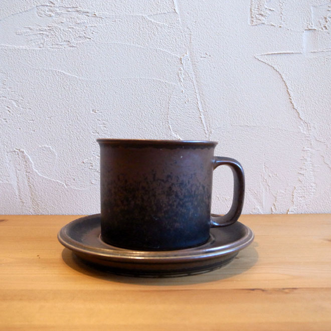 ウラ・プロコッペのルスカ/マグ＆ソーサー