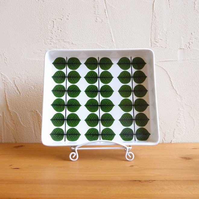 スティッグ・リンドベリのベルサ/ラージスクエアプレート