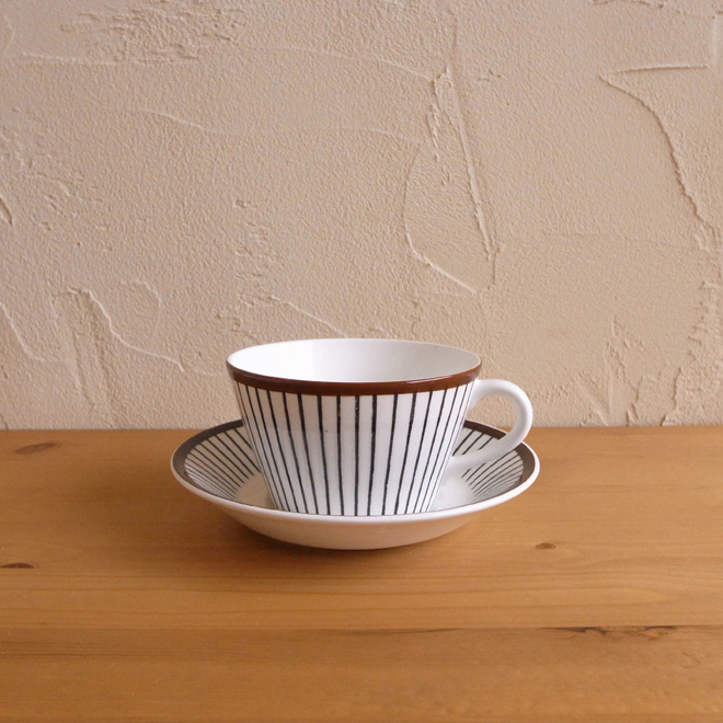 スティッグ・リンドベリのスピサ・リブ/ティーカップ＆ソーサー