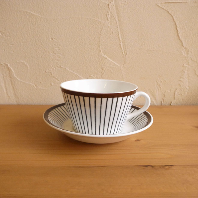 スティッグ・リンドベリのスピサ・リブ/ティーカップ＆ソーサー