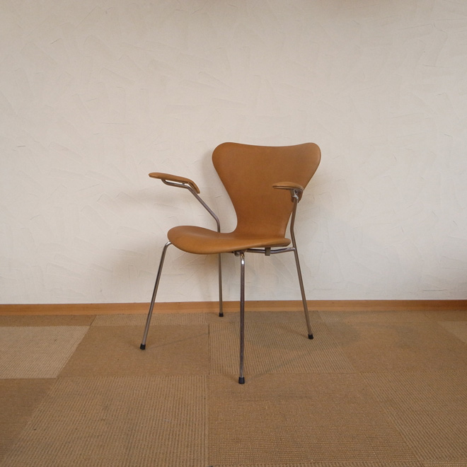 Arne Jacobsen / アルネ・ヤコブセン フリッツ・ハンセン 3213 セブンチェア