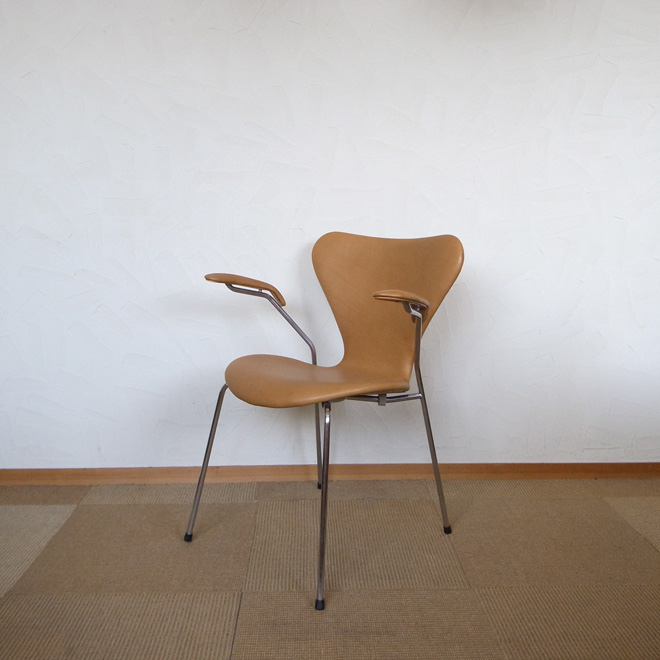 Arne Jacobsen / アルネ・ヤコブセン フリッツ・ハンセン 3213 セブンチェア　レザー