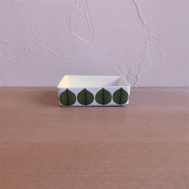 スティッグ・リンドベリのベルサ/スクエアプレート