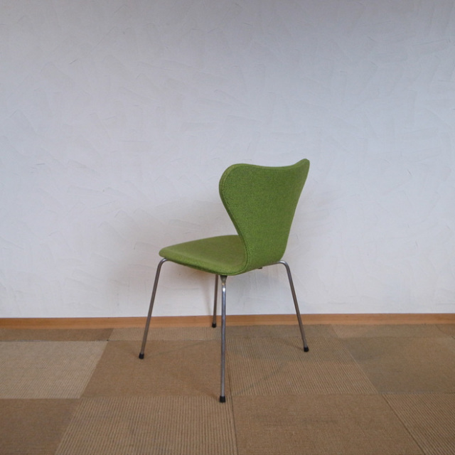 Arne Jacobsen / アルネ・ヤコブセン フリッツ・ハンセン 3107 セブンチェア【ビーチ】