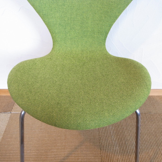 Arne Jacobsen / アルネ・ヤコブセン フリッツ・ハンセン 3107 セブンチェア【ビーチ】