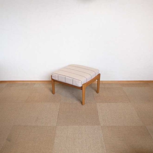 ハンス・J・ウェグナーのGE290オットマン