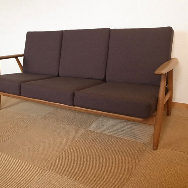 ハンス・J・ウェグナーのGE240ソファ