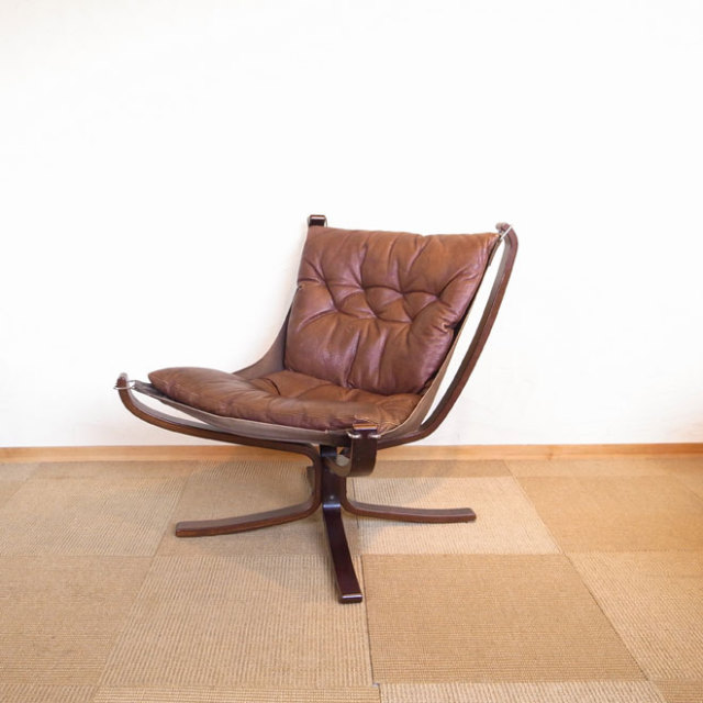 シグード・レッセルのファルコンチェア