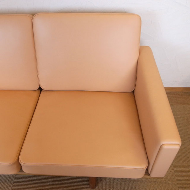 Hans J.Wegner / ハンス・J・ウェグナー GETAMA GE236 3人掛けソファ　北欧ビンテージ家具