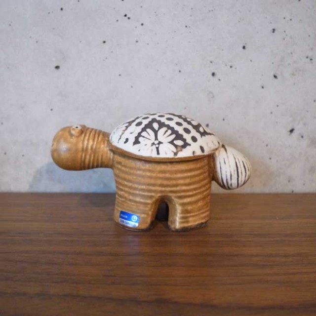 リサ・ラーソンのカメ