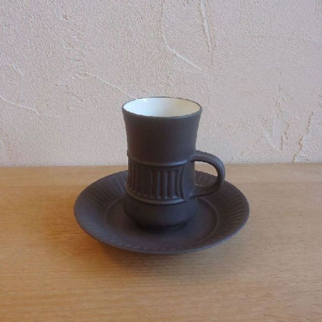 イェンス・クイストゴーのフレームストーン/カップ＆ソーサー