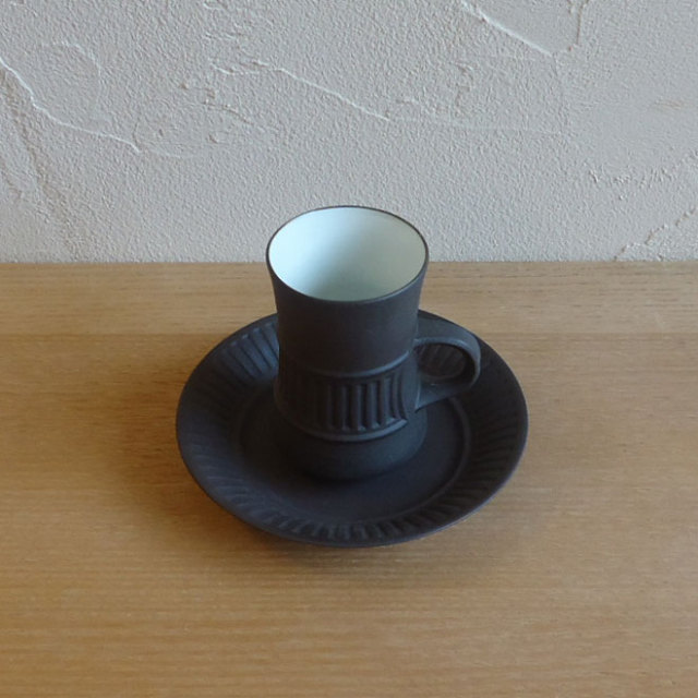 イェンス・クイストゴーのフレームストーン/カップ＆ソーサー