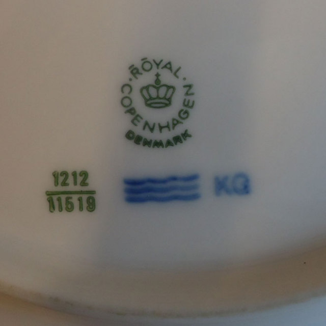 ロイヤル・コペンハーゲンのディナープレート