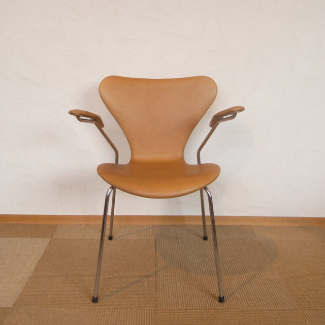 Arne Jacobsen / アルネ・ヤコブセン フリッツ・ハンセン 3212 セブンチェア