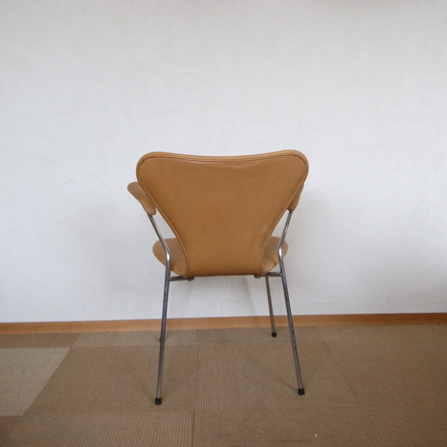 Arne Jacobsen / アルネ・ヤコブセン フリッツ・ハンセン 3212 セブンチェア　レザー